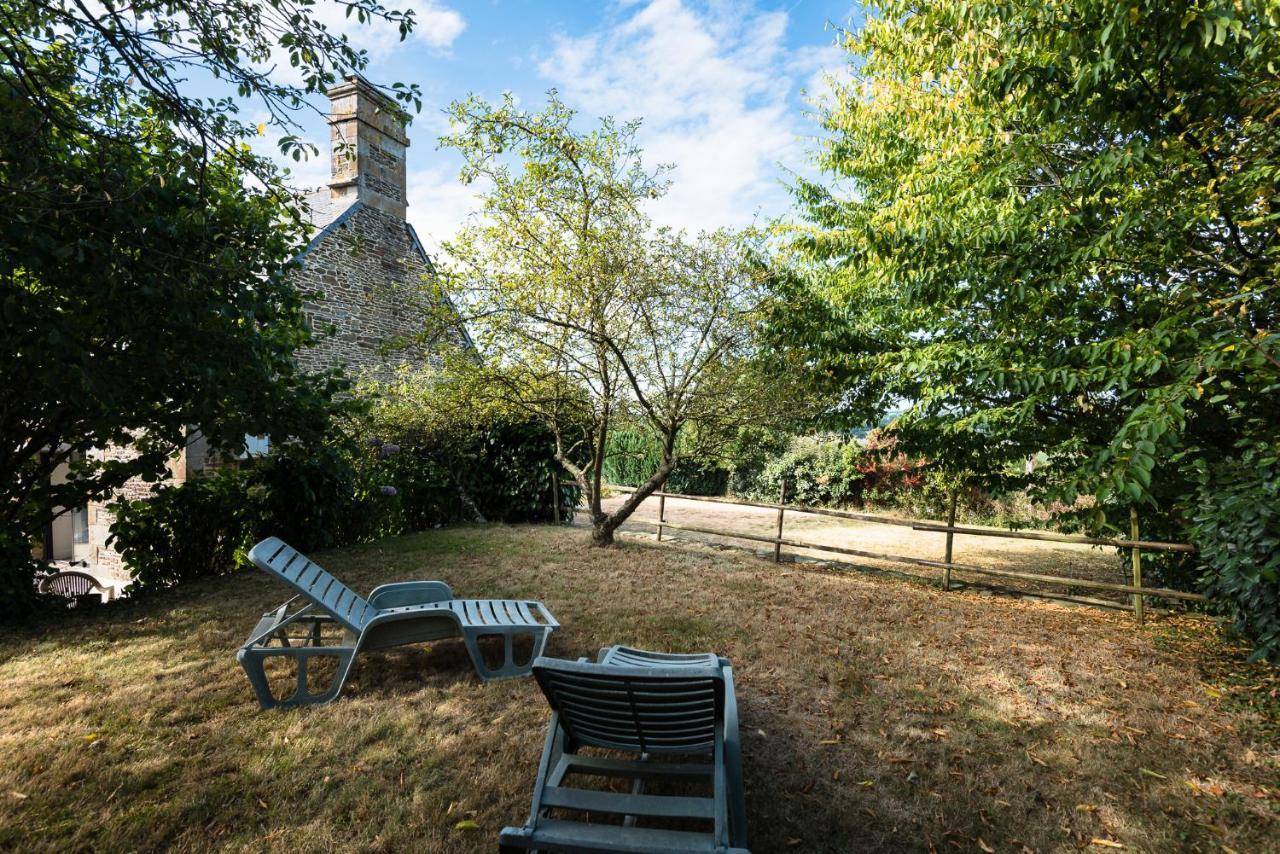 Gite De Charme Avec Spa, Baie Du Mont St Michel Sougeal Exterior photo